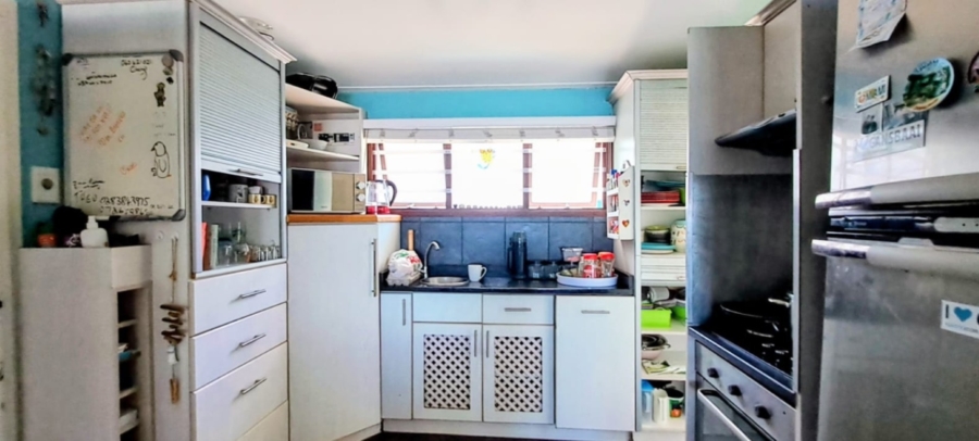 4 Bedroom Property for Sale in Perlemoenbaai Western Cape